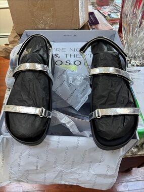 AEROSOLES Silver Metallic Strappy Flat Sandals